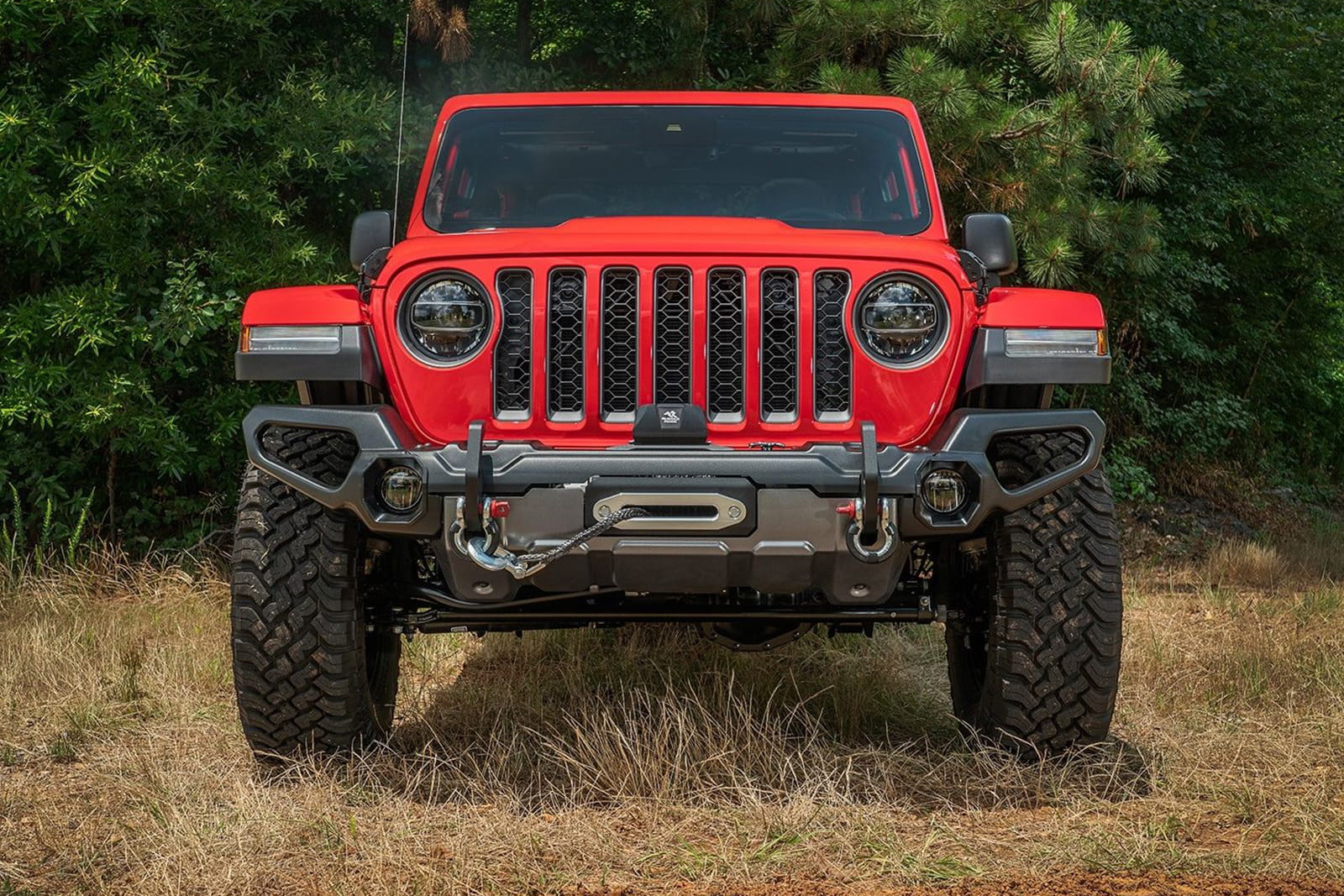 JEEP-GLADIATOR-JT-2018--LEWA-KRATKA-HALOGENU-ZASLEPKA-DO-ZDERZAKA-HUNTER Ліва заглушка протитуманної фари для бампера Hunter