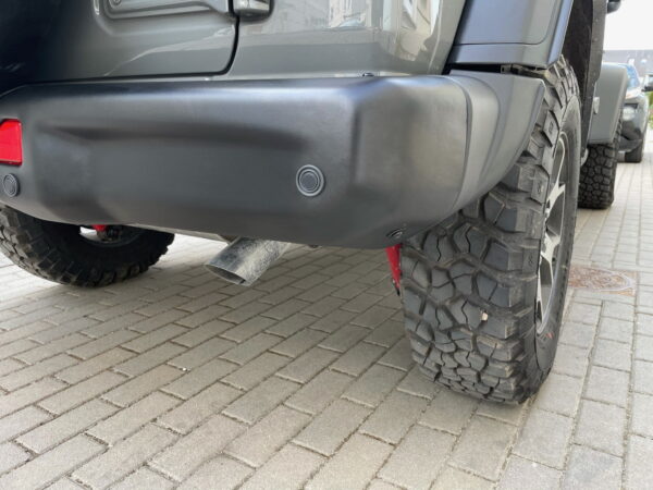 Сталевий задній бампер Rubicon Jeep Wrangler JL (з PDC)