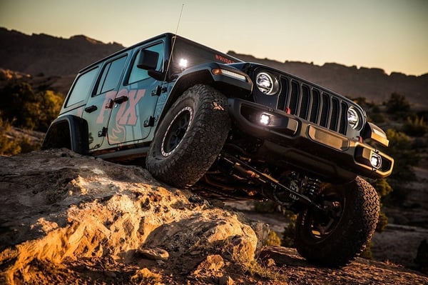 Baja Designs: Wrangler JL / Gladiator JT: світлодіодні протитуманні ліхтарі Rubicon