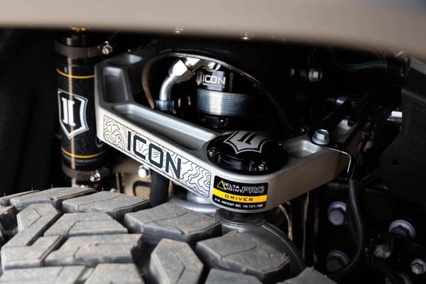 ICON: Land Cruiser 250: к-кт передніх верхніх важелів Premium CNC Delta Joint Pro (срібні)