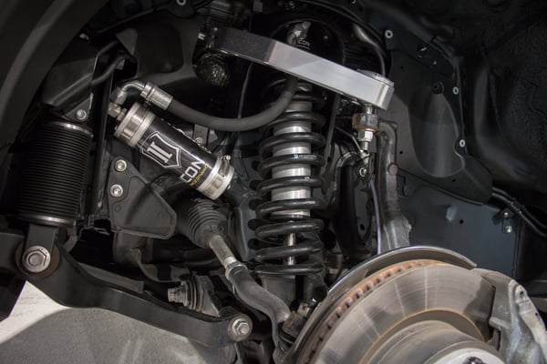 ICON: Land Cruiser 200: к-кт передніх амортизаторів 2.5 VS Series RR Coilover ліфт 1.5–3.5